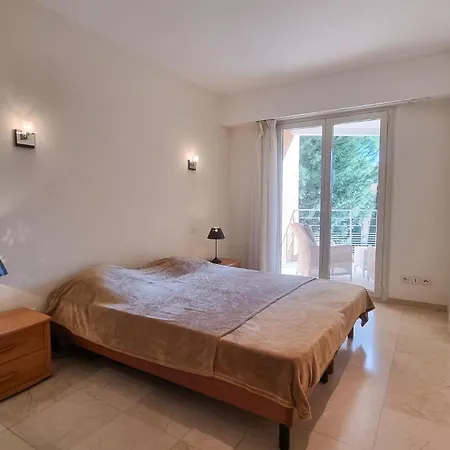 Elegant 3 Pieces Au Port De La Figueirette * Theoule-sur-Mer