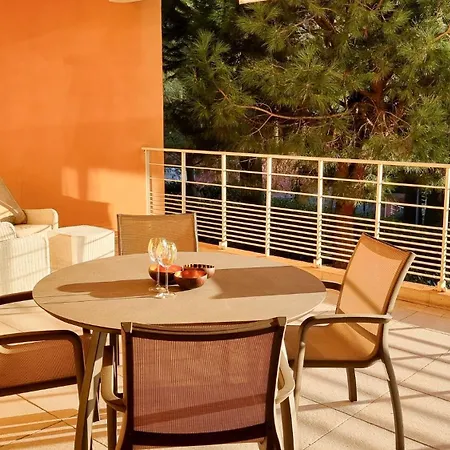 Elegant 3 Pieces Au Port De La Figueirette * Theoule-sur-Mer